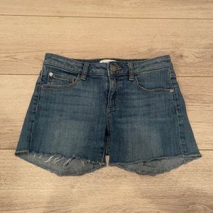 DL1961 medium wash jean shorts